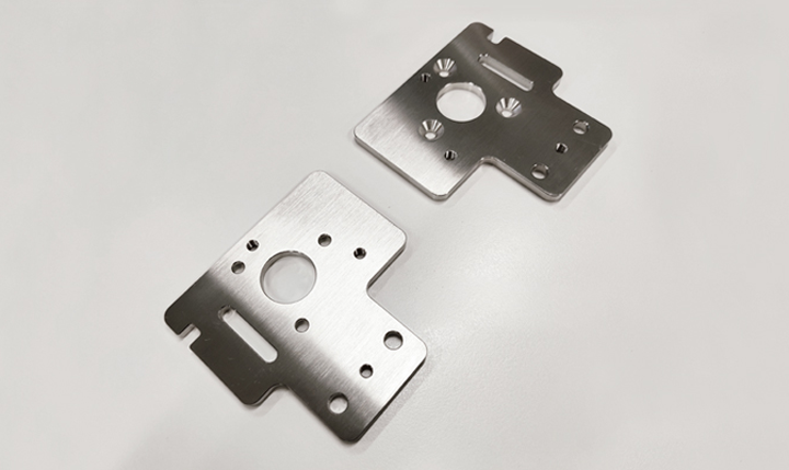 SUS304 is a kind of austenitic stainless steel with excellent corrosion resistance and good formability, suitable for the manufacture of various complex shapes.