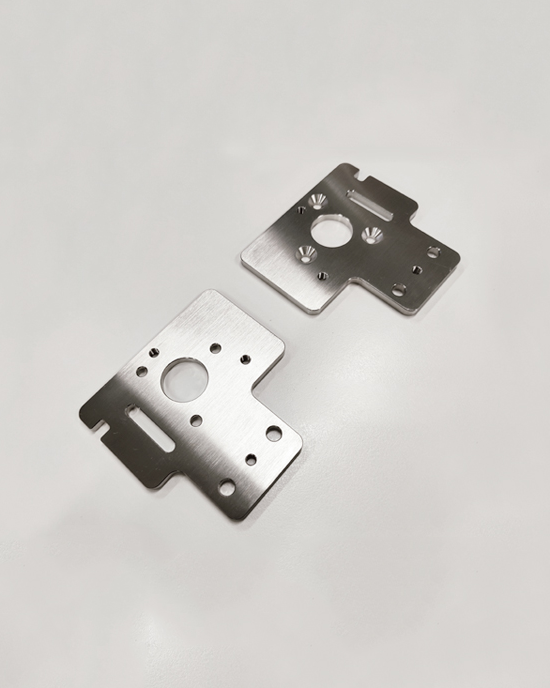 SUS304 is a kind of austenitic stainless steel with excellent corrosion resistance and good formability, suitable for the manufacture of various complex shapes.